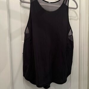Lululemon Women's Black athletic top